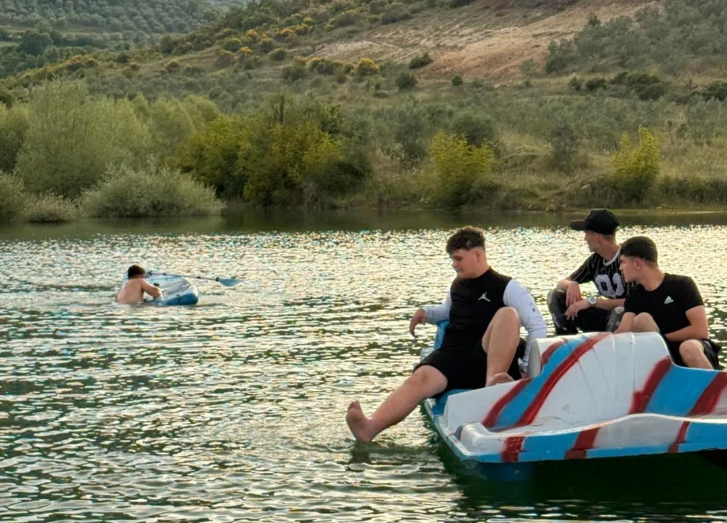 Роскошный шатер Lake Campground Silvano Берат